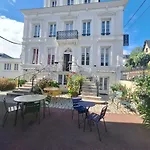 ホテル De Charme La Bonne Adresse - Logis ル・アーヴル