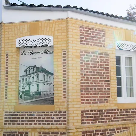 De Charme La Bonne Adresse - Logis 호텔 르아브르