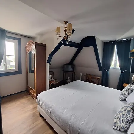 호텔 De Charme La Bonne Adresse - Logis 2*