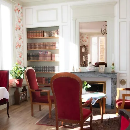 De Charme La Bonne Adresse - Logis 2*