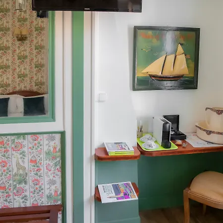 Hotell De Charme La Bonne Adresse - Logis 2*