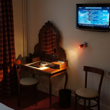 Hotel De Charme La Bonne Adresse - Logis