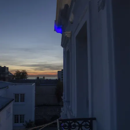 Hotell De Charme La Bonne Adresse - Logis 2*