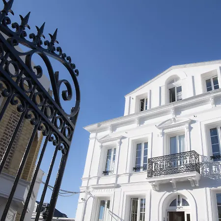 Hotell De Charme La Bonne Adresse - Logis