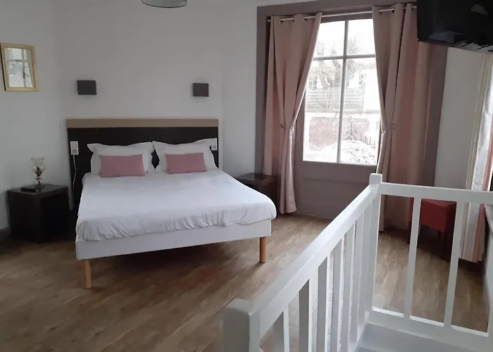 Hotel De Charme La Bonne Adresse - Logis