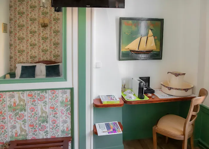 Hotel De Charme La Bonne Adresse - Logis 2*