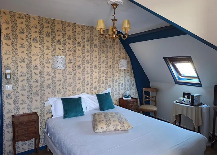 Hotel De Charme La Bonne Adresse - Logis 2*