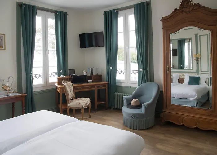 Hotel De Charme La Bonne Adresse - Logis